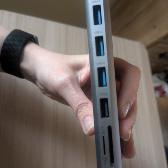 ABIWAZY Silver USB-C Hub Docking Station - Picture 4 of 5